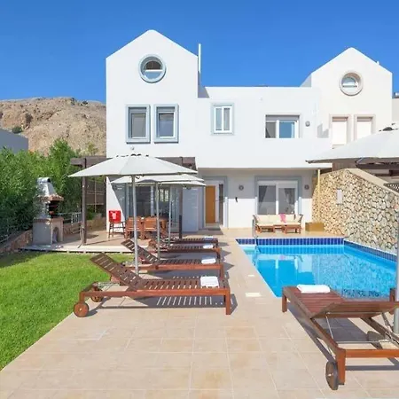 Sleeps 7 Pool Air Con Wifi Villa