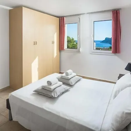 Sleeps 7 Pool Air Con Wifi *